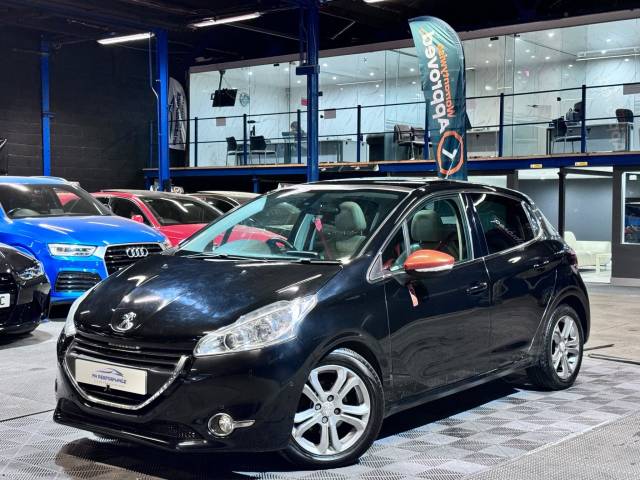 Peugeot 208 1.6 e-HDi Roland Garros Euro 5 (s/s) 5dr Hatchback Diesel Black
