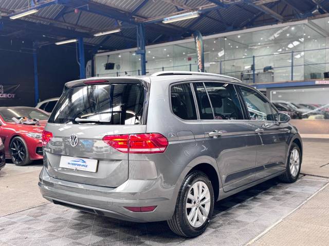 2018 Volkswagen Touran 1.6 TDI SE Family DSG Euro 6 (s/s) 5dr