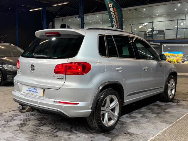 2015 Volkswagen Tiguan 2.0 TDI BlueMotion Tech R-Line Edition 4WD Euro 6 (s/s) 5dr