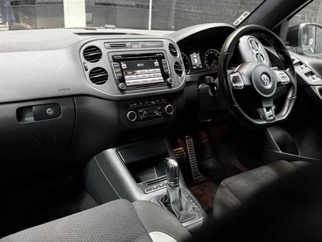 2013 Volkswagen Tiguan 2.0 TDI BlueMotion Tech R-Line DSG 4WD Euro 5 (s/s) 5dr