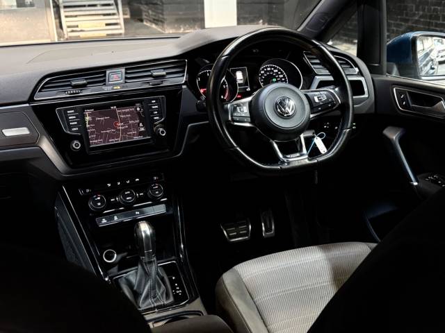 2017 Volkswagen Touran 2.0 TDI BlueMotion Tech R-Line DSG Euro 6 (s/s) 5dr