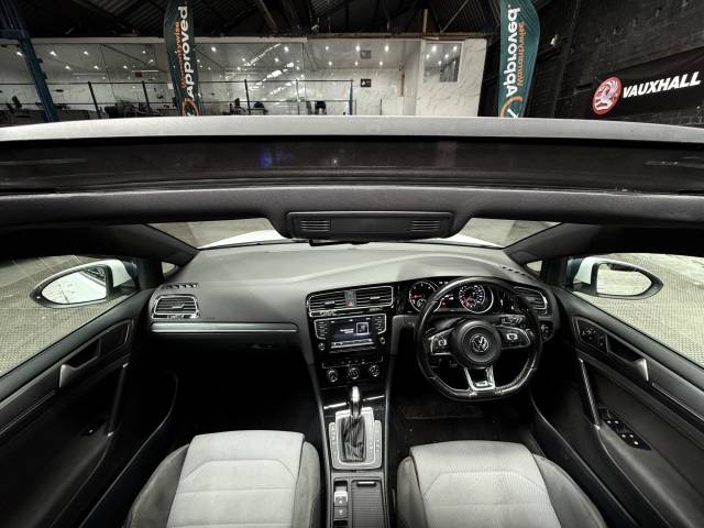 2016 Volkswagen Golf 2.0 TDI BlueMotion Tech R-Line Edition DSG Euro 6 (s/s) 5dr