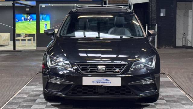 2020 SEAT Leon 1.5 TSI EVO FR Black Edition DSG Euro 6 (s/s) 5dr