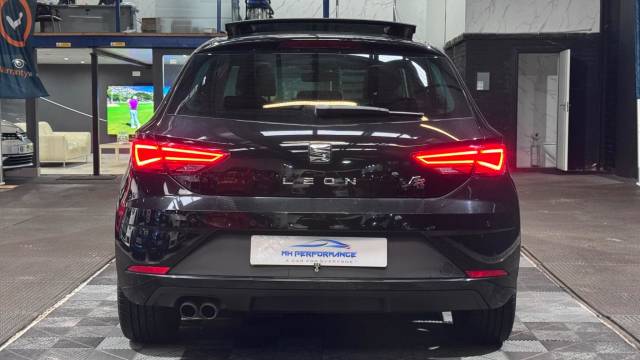 2020 SEAT Leon 1.5 TSI EVO FR Black Edition DSG Euro 6 (s/s) 5dr