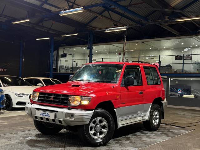 Mitsubishi Shogun 2.8 TD GLS 3dr SUV Diesel Red