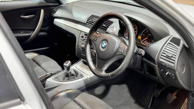 2007 BMW 1 Series 2.0 118d SE Euro 4 5dr