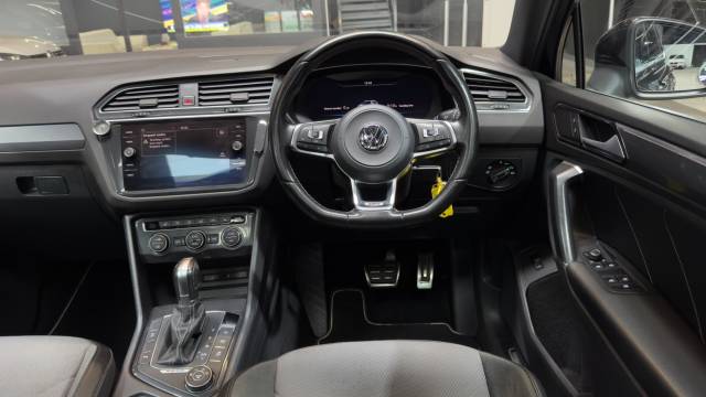 2017 Volkswagen Tiguan 2.0 TDI R-Line DSG 4Motion Euro 6 (s/s) 5dr