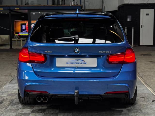 2019 BMW 3 Series 2.0 320i M Sport Shadow Edition Touring Auto xDrive Euro 6 (s/s) 5dr