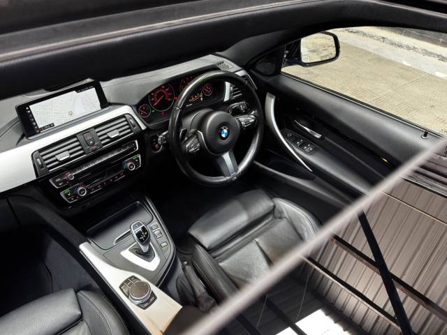 2019 BMW 3 Series 2.0 320i M Sport Shadow Edition Touring Auto xDrive Euro 6 (s/s) 5dr