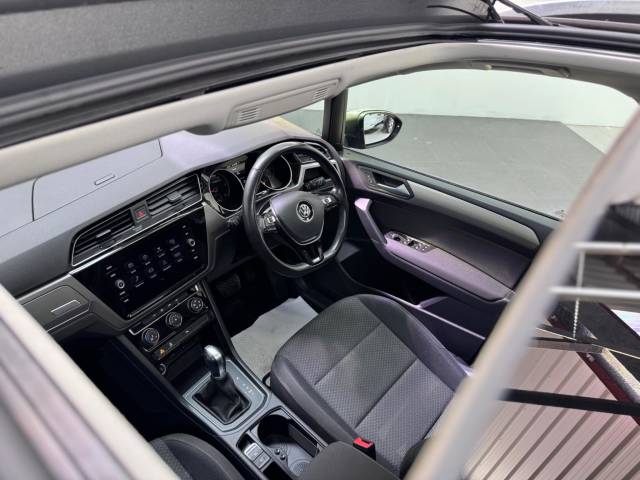 2018 Volkswagen Touran 1.6 TDI SE Family DSG Euro 6 (s/s) 5dr
