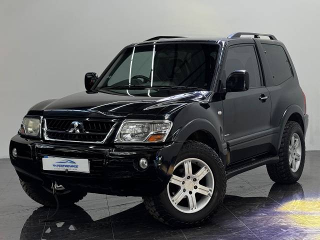 Mitsubishi Shogun 3.2 DI-D Warrior 3dr SUV Diesel Black
