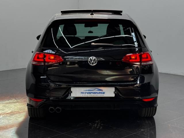 2016 Volkswagen Golf 2.0 TDI BlueMotion Tech R-Line Edition DSG Euro 6 (s/s) 5dr
