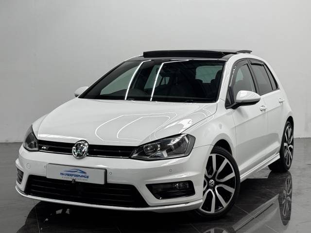Volkswagen Golf 2.0 TDI BlueMotion Tech R-Line Edition DSG Euro 6 (s/s) 5dr Hatchback Diesel White