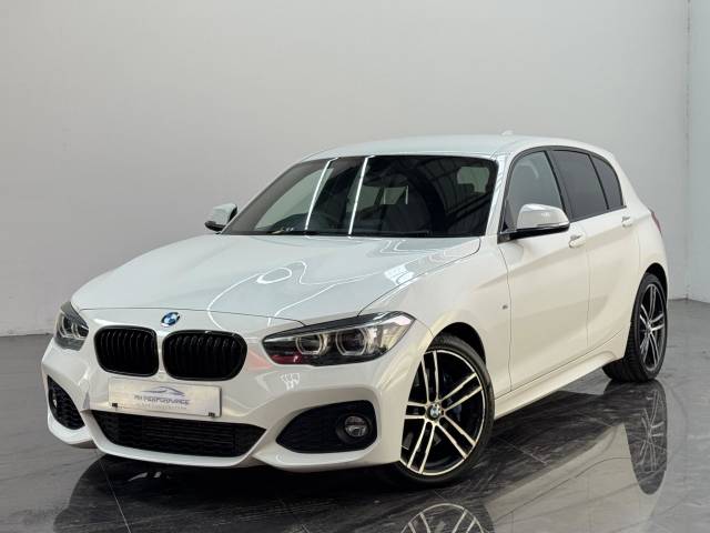BMW 1 Series 1.5 118i M Sport Shadow Edition Auto Euro 6 (s/s) 5dr Hatchback Petrol White