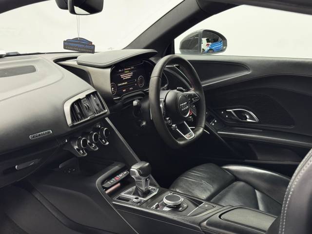 2016 Audi R8 5.2 FSI V10 Plus S Tronic quattro Euro 6 (s/s) 2dr