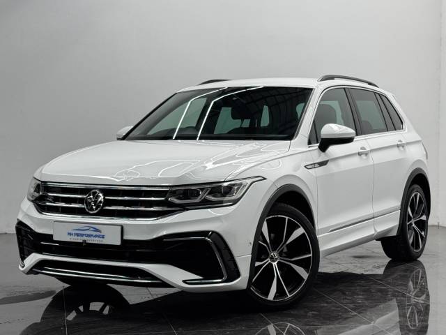 Volkswagen Tiguan 2.0 TDI R-Line DSG Euro 6 (s/s) 5dr SUV Diesel White