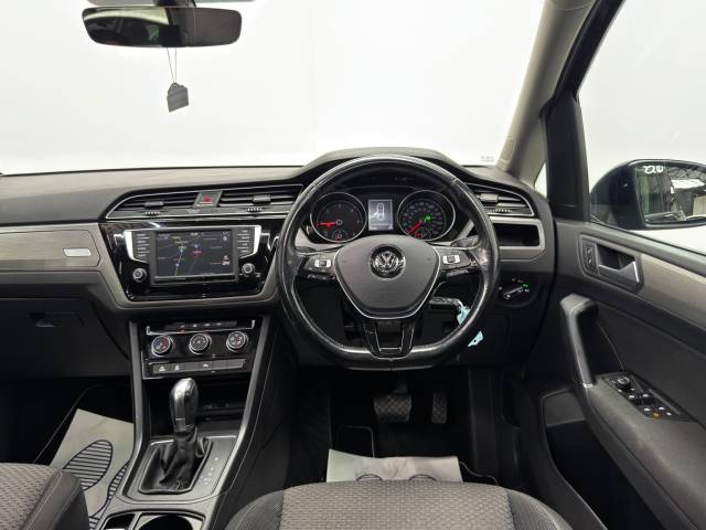 2017 Volkswagen Touran 1.6 TDI SE Family DSG Euro 6 (s/s) 5dr