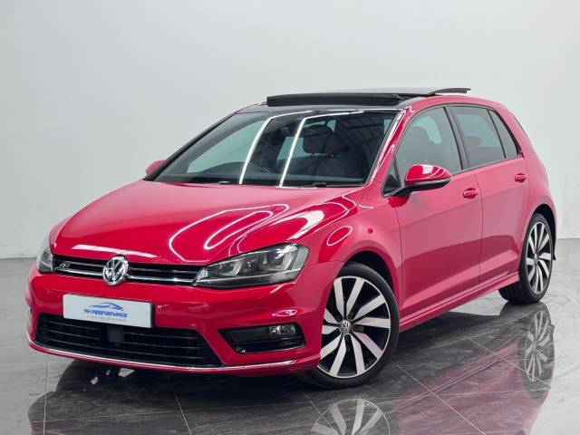 Volkswagen Golf 1.4 TSI BlueMotion Tech ACT R-Line Edition DSG Euro 6 (s/s) 5dr Hatchback Petrol Red